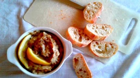 Trempette de farine de pois chiches éthiopienne Trempette de farine de pois chiches éthiopienne