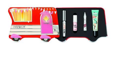 Benefit ou le plaisir d’anticiper les fêtes de fins d’année en beauté