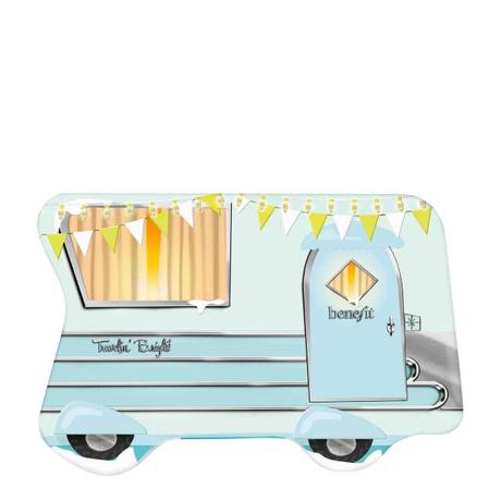 Benefit ou le plaisir d’anticiper les fêtes de fins d’année en beauté