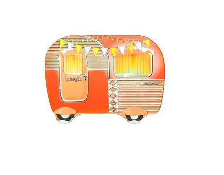 Benefit ou le plaisir d’anticiper les fêtes de fins d’année en beauté Benefit ou le plaisir d’anticiper les fêtes de fins d’année en beauté