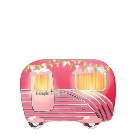 Benefit ou le plaisir d’anticiper les fêtes de fins d’année en beauté