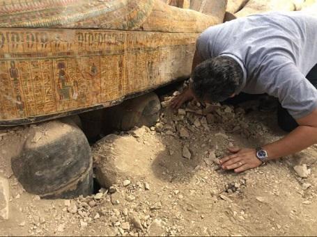 Une trentaine de sarcophages découverts à Louxor