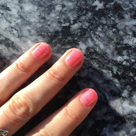 Le vernis Peel-off Meanail, le plus que parfait Le vernis Peel-off Meanail, le plus que parfait