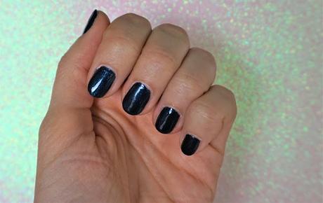 Le vernis Peel-off Meanail, le plus que parfait Le vernis Peel-off Meanail, le plus que parfait