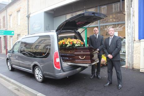 Et si votre dernier voyage était une limousine!