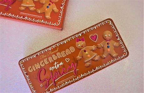 Avec la Gingerbread Extra Spicy de Too Faced, ça sent déjà Noël ! Avec la Gingerbread Extra Spicy de Too Faced, ça sent déjà Noël !
