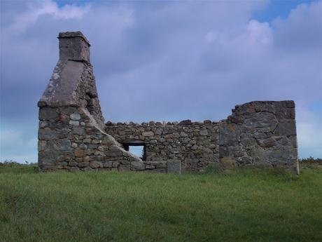 comme un bras de côté
