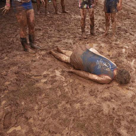 Info bière – Le chaos ambiant sur les bals chantants australiens documenté par Ingvar Kenne

 – Malt