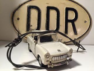 Berlin, le mur : 30 ans déjà. En Hongrie, une brèche dans le rideau de fer.