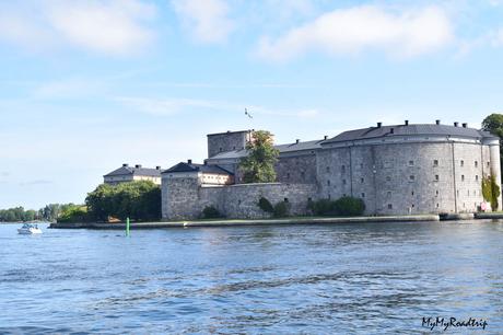 Escapade en bateau autour de Stockholm : île de Vaxholm
