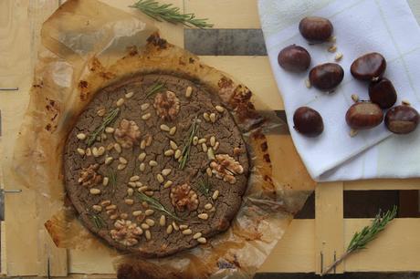 Cuillère et saladier : Castagnaccio (gâteau à la farine de châtaigne) - vegan