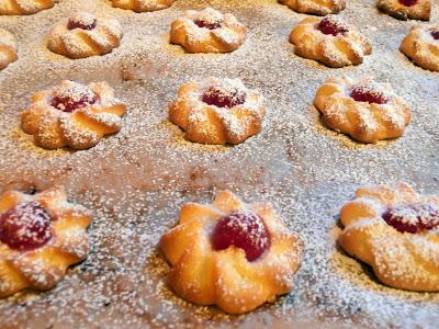 Bredele de Noël 🎅d'Alsace Bredele de Noël 🎅d'Alsace