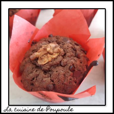 Brownie Muffin aux Noix et Chocolat Noir Brownie Muffin aux Noix et Chocolat Noir