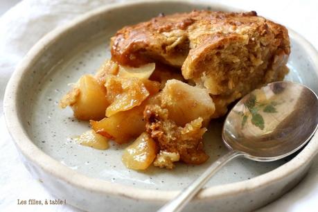 Cobbler aux poires et caramel