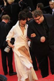 Les soucis de tenues de Sophie Marceau lors des festival de Cannes