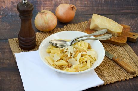 Pâtes aux oignons