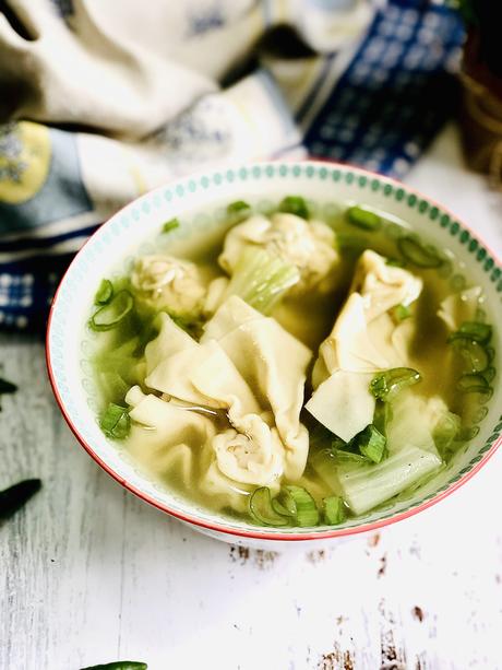 Bouillon Wan tans : soupe de raviolis au poulet à la mode sino-mauricienne !