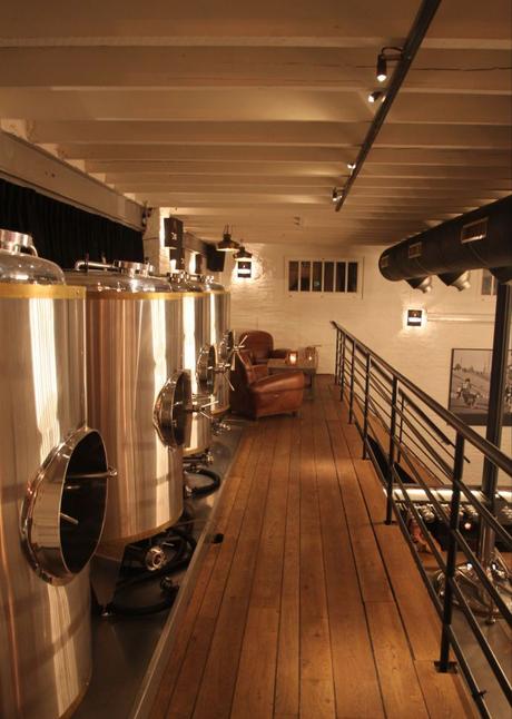 Info bière – Un chef étoilé aux manœuvres de Teddington, un nouveau restaurant à Uccle
– Bière noire Info bière – Un chef étoilé aux manœuvres de Teddington, un nouveau restaurant à Uccle
– Bière noire