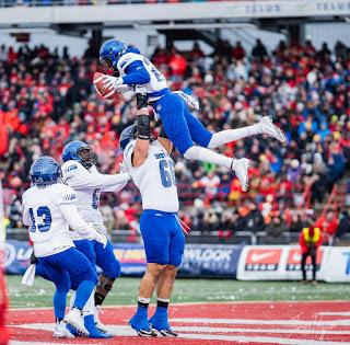 Coupe Uteck – Business trip Coupe Uteck – Business trip