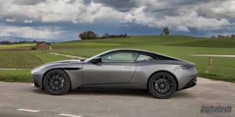 Essai Aston Martin DB11 AMR: évolution subtile Essai Aston Martin DB11 AMR: évolution subtile