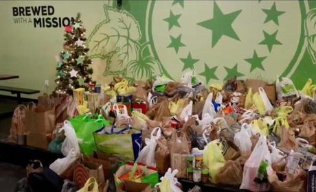 Craft beer – Échanger des conserves contre de la bière pour aider ceux qui en ont besoin
 – Bière brune