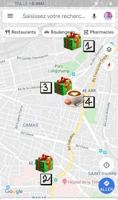 Le colis sur un tabouret en moumoute orange