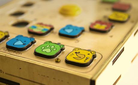 Mochi : le robot qui apprend le codage aux enfants sans les exposer aux écrans