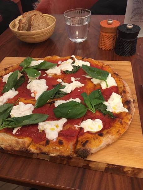 LA RIVIERA : EXCELLENTES PIZZAS ET BISTRONOMIE SUDISTE – PARIS 10