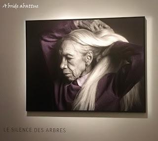 Livres débordés de Lorena Velázquez au Centre Culturel du Mexique