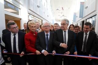 Bière artisanale – Une bière fraîche – théâtre

 – Bière blonde