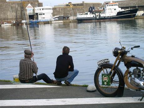 vers un point solitaire constellé de pluriel vers un point solitaire constellé de pluriel