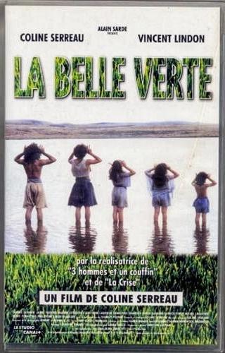 Coline Serreau :  actrice, metteur en scène, réalisatrice, scénariste, compositrice, chef de chœur et...trapéziste !