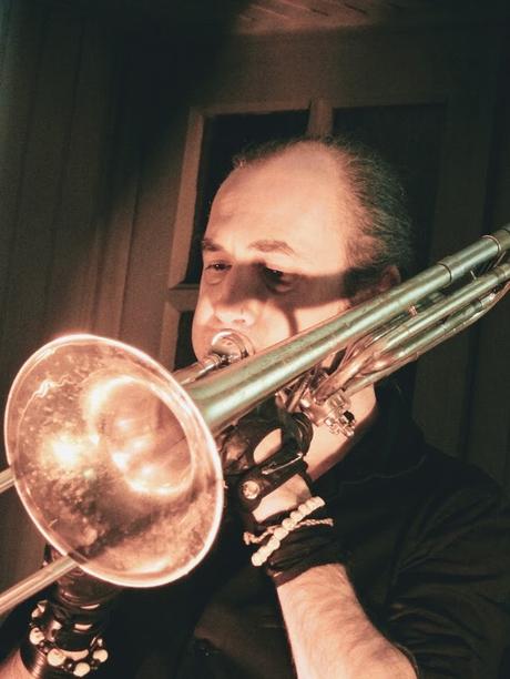 Gilles de Suez and the Little Big Band au bar-hôtel Le Saint-Yves, à Tréguier, le 29 novembre 2019 Gilles de Suez and the Little Big Band au bar-hôtel Le Saint-Yves, à Tréguier, le 29 novembre 2019