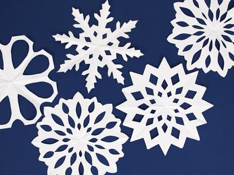 DIY gratuit flocons papier pour un anniversaire reine des neiges