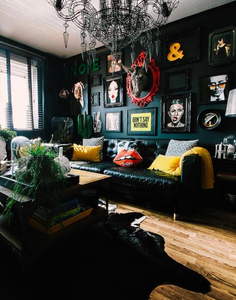 Appartement noir : le style maximaliste et un peu Rock’n Roll de Pati Robins