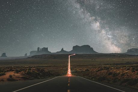 Une photo que j’aurais aimé faire : The Infamous Road to Monument Valley by Connor Surdi