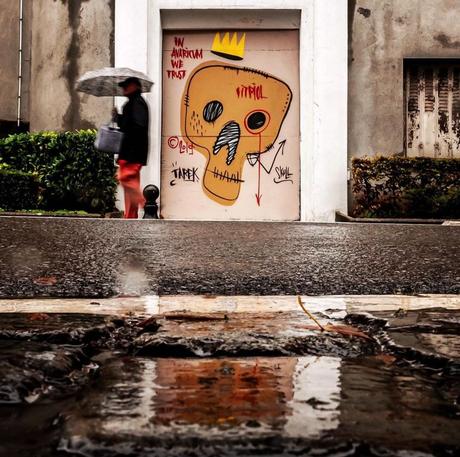 On pose devant mes murs…