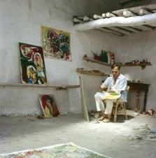1961, Asger Jorn dans son atelier, Albisola (© photo Bartoli - www.museumjorn.dk)