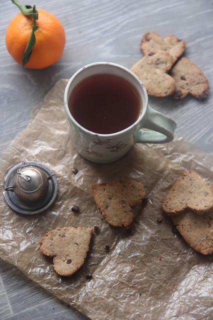 Cuillère et saladier : Sablés gingembre et pépites de chocolat (vegan)