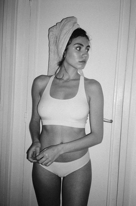 Look At Me Now : Mélanie Petit par Pierre Pomonti (exclusif) Look At Me Now : Mélanie Petit par Pierre Pomonti (exclusif)