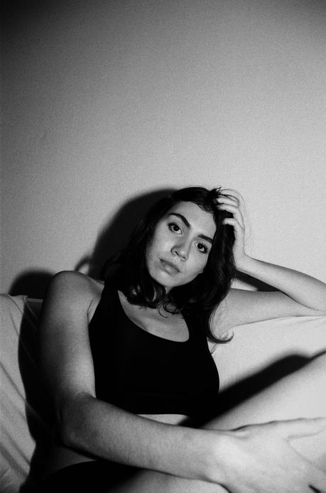 Look At Me Now : Mélanie Petit par Pierre Pomonti (exclusif) Look At Me Now : Mélanie Petit par Pierre Pomonti (exclusif)