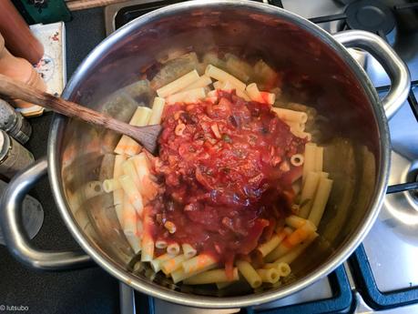 Version hiver – Macaronis sauce tomate au fenouil (Pasta al sugo)
