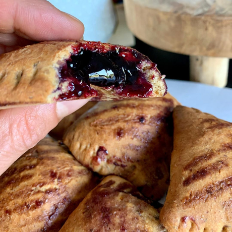 Chausson brioché healthy fourré aux myrtilles Chausson brioché healthy fourré aux myrtilles