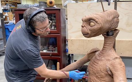 Découvrez le making of de la pub d’E.T., approuvée par Steven Spielberg