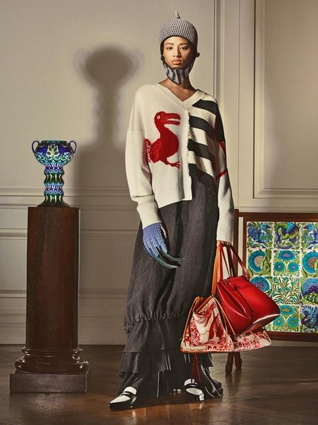 Loewe rend hommage à l’artiste William de Morgan Loewe rend hommage à l’artiste William de Morgan