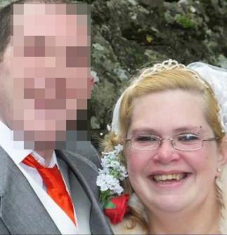   Strawbridge aurait également inhalé des vapeurs d'un aérosol avec les garçons