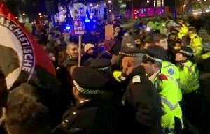 Info bière – Maman, 35 ans, coupable de cruauté envers les enfants après avoir versé de la morphine liquide dans de la bière bue par son fils, 15 ans, ce qui a conduit à sa mort – The Sun
 – Houblon