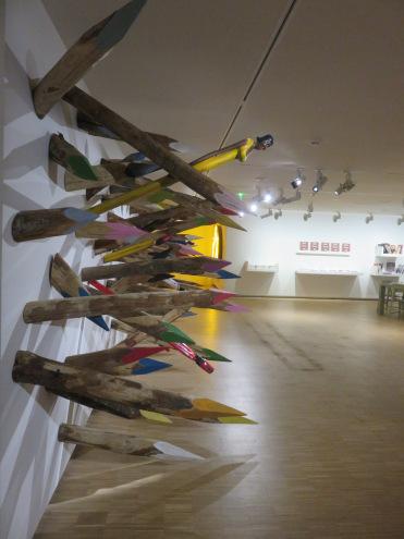 Epines coloniales dans le salon de lecture