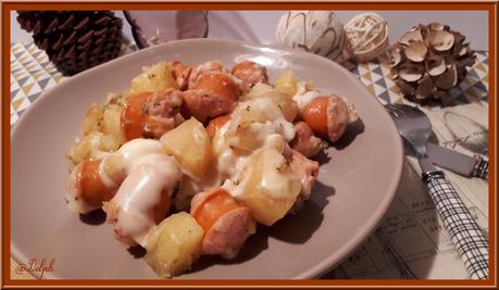 Saucisses de Francfort, pommes de terre à la raclette