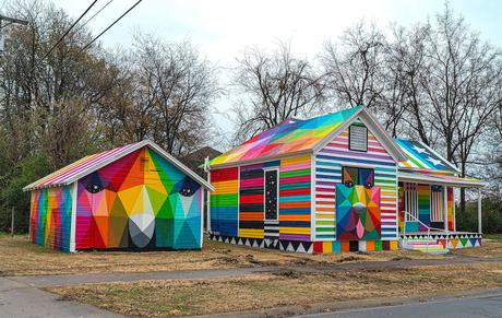Street art : Okuda transforme une maison abandonnée Street art : Okuda transforme une maison abandonnée
